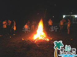 ���V�~(y��)һ�l�����(l��i)�����񸻿͘�(l��)��