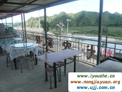 ����ˮ��С���r(n��ng)��Ժ