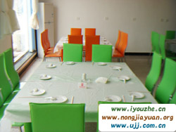 ����{��Ȼ�������e����