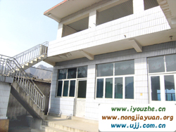 ����{��ľ�r(n��ng)��Ժ